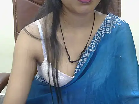 Snapshot of Cute_Pihu01 chatting on October 11, 2025, 7:48 pm Cute Pihu01 online show from October 11, 2025, 7:48 pm