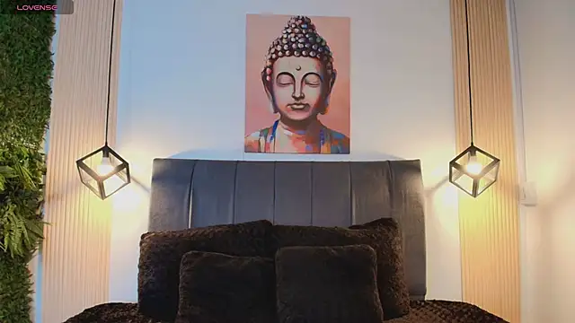 Cassie bloom online show from December 14, 2025, 8:14 pm