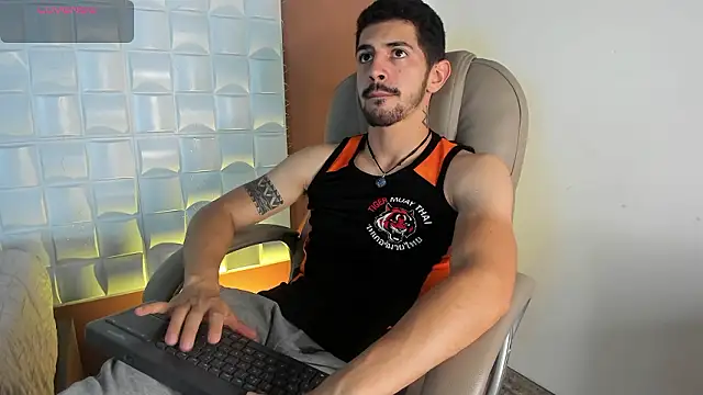 AlejandroStormm online show from March 20, 2026, 4:24 am