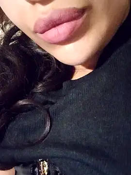 Snapshot of Sexlove1xo chatting on April 8, 2026, 4:30 pm Sexlove1xo online show from April 8, 2026, 4:30 pm