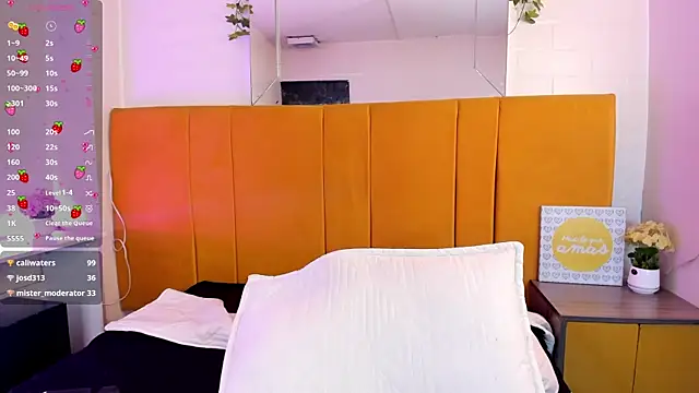 Lexi Howard  online show from March 11, 2025, 9:24 am