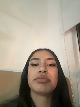 Anniie  Evans online show from September 19, 2025, 9:24 am