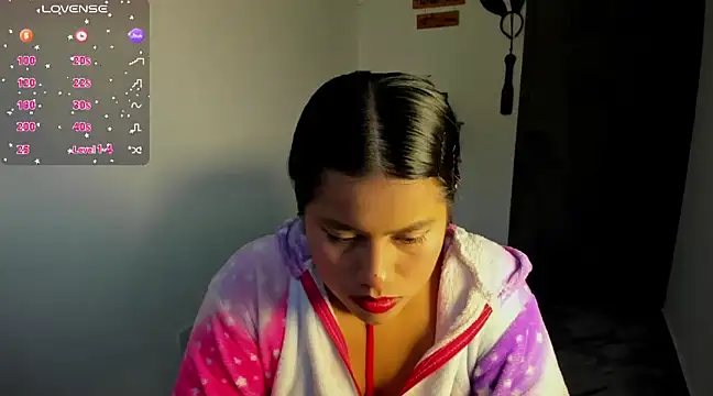 exotic essence  online show from March 3, 2025, 10:42 pm