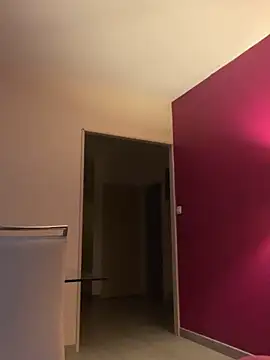 latinaesp online show from April 17, 2026, 9:06 pm