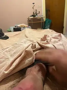 Snapshot of mikekmi21 chatting on February 24, 2025, 4:58 pm mikekmi21 online show from February 24, 2025, 4:58 pm