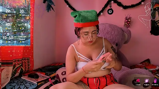 Maddy Jhonsson online show from December 22, 2025, 8:42 pm