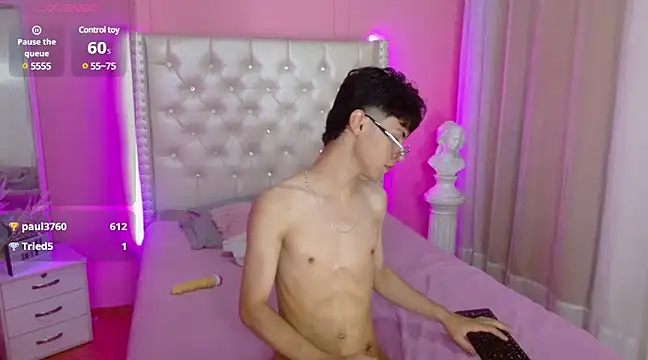 Snapshot of callum_77 chatting on March 11, 2025, 12:11 am callum 77 online show from March 11, 2025, 12:11 am