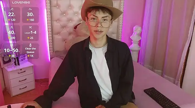 Snapshot of callum_77 chatting on March 20, 2025, 8:08 pm callum 77 online show from March 20, 2025, 8:08 pm