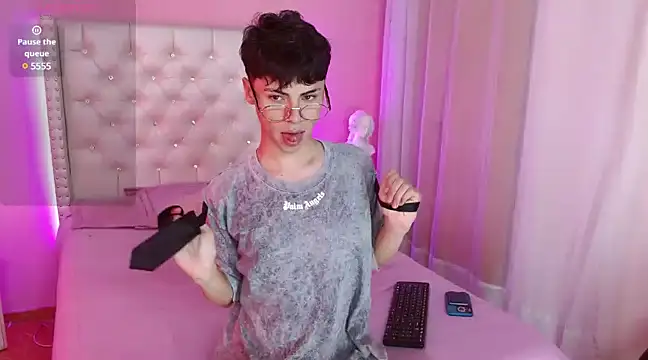 Snapshot of callum_77 chatting on March 14, 2025, 7:55 pm callum 77 online show from March 14, 2025, 7:55 pm