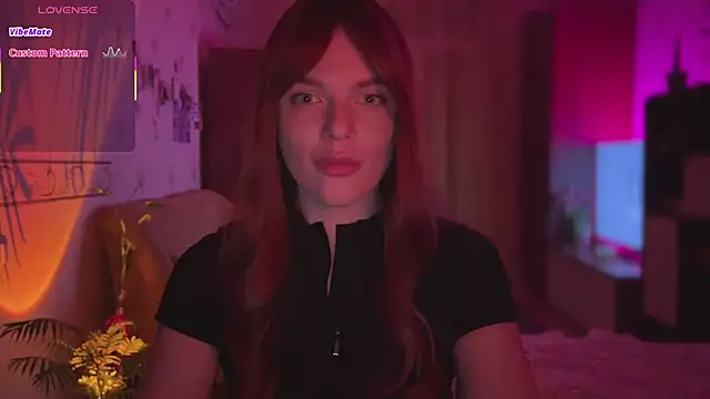 Snapshot of CherryRed_Girl chatting on May 14, 2026, 11:13 pm CherryRed Girl online show from May 14, 2026, 11:13 pm