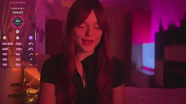 CherryRed Girl online show from April 6, 2026, 10:22 pm