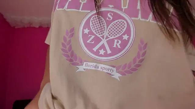 Snapshot of violett_24_ chatting on March 7, 2025, 12:34 pm violett 24 online show from March 7, 2025, 12:34 pm