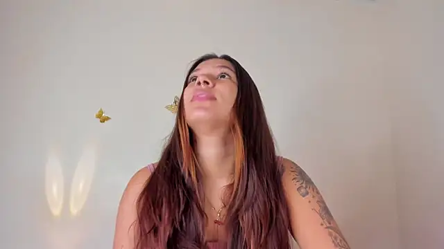 Snapshot of violett_24_ chatting on September 27, 2025, 12:06 am violett 24 online show from September 27, 2025, 12:06 am