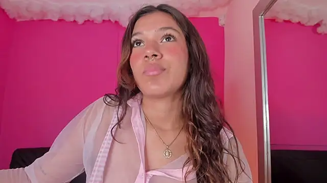 Snapshot of violett_24_ chatting on March 11, 2025, 3:45 pm violett 24 online show from March 11, 2025, 3:45 pm