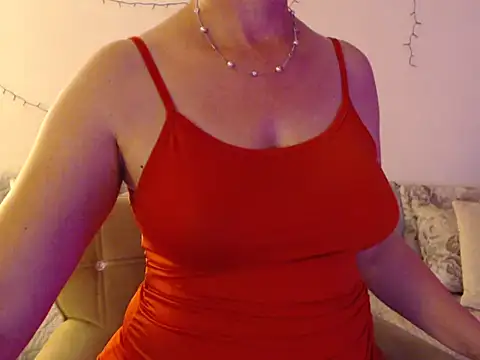 Snapshot of YourfantasyGiuly chatting on June 2, 2026, 7:25 pm YourfantasyGiuly online show from June 2, 2026, 7:25 pm