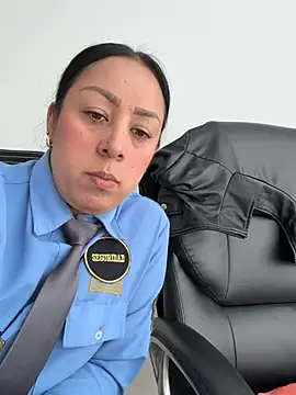Snapshot of Megan-01- chatting on April 20, 2026, 2:07 pm Megan-01- online show from April 20, 2026, 2:07 pm