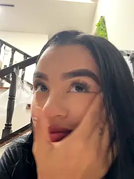 Snapshot of Antonella_Smiith_ chatting on October 27, 2025, 2:29 pm Antonella Smiith online show from October 27, 2025, 2:29 pm