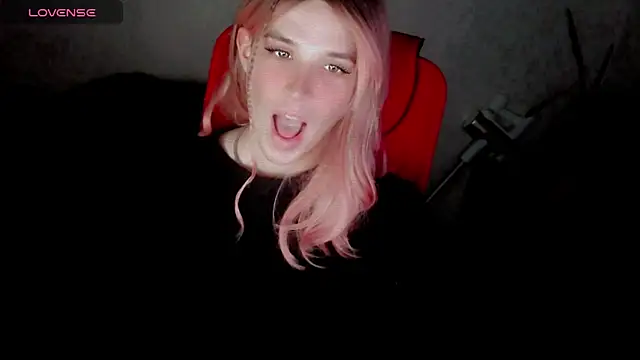 hellenspellman online show from October 11, 2025, 3:57 pm