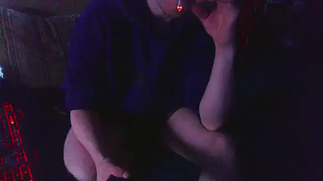 Snapshot of Stoker1998 chatting on March 11, 2025, 9:24 am Stoker1998 online show from March 11, 2025, 9:24 am