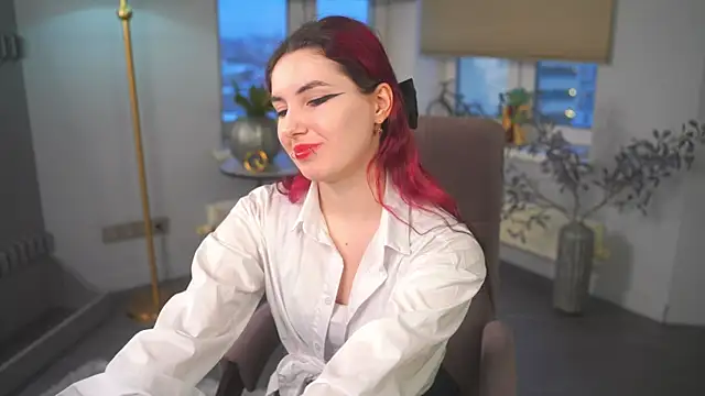 Snapshot of LucettaBurks chatting on February 24, 2025, 3:20 pm LucettaBurks online show from February 24, 2025, 3:20 pm