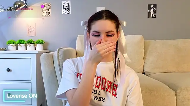 Snapshot of LucettaBurks chatting on March 14, 2025, 3:04 am LucettaBurks online show from March 14, 2025, 3:04 am