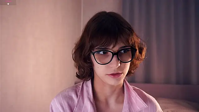 Snapshot of SibleyBurner chatting on November 28, 2025, 7:36 pm SibleyBurner online show from November 28, 2025, 7:36 pm