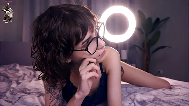 Snapshot of SibleyBurner chatting on October 26, 2025, 7:03 pm SibleyBurner online show from October 26, 2025, 7:03 pm