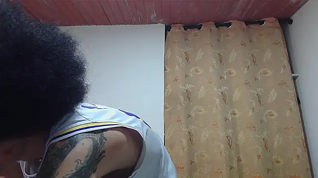 Snapshot of Smith_Gael chatting on December 15, 2025, 11:10 pm Smith Gael online show from December 15, 2025, 11:10 pm