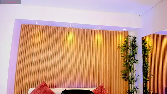 Snapshot of Ivaannaa_ chatting on February 11, 2026, 12:38 pm Ivaannaa online show from February 11, 2026, 12:38 pm