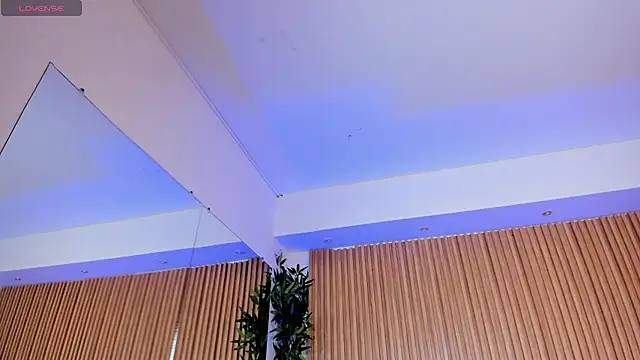 Ivaannaa  online show from November 29, 2025, 2:50 pm