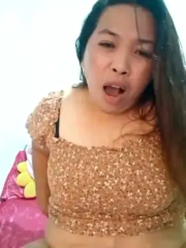 Snapshot of Sweet_fatty18 chatting on November 21, 2025, 2:32 am Sweet fatty18 online show from November 21, 2025, 2:32 am