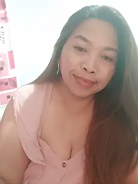 Sweet fatty18 online show from May 26, 2026, 8:40 pm