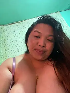 Snapshot of Sweet_fatty18 chatting on March 5, 2025, 5:18 am Sweet fatty18 online show from March 5, 2025, 5:18 am