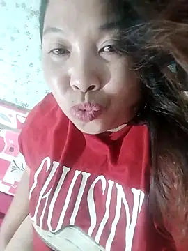 Snapshot of Sweet_fatty18 chatting on March 7, 2025, 10:35 am Sweet fatty18 online show from March 7, 2025, 10:35 am