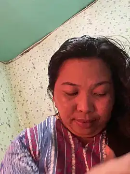 Snapshot of Sweet_fatty18 chatting on February 14, 2025, 4:04 am Sweet fatty18 online show from February 14, 2025, 4:04 am