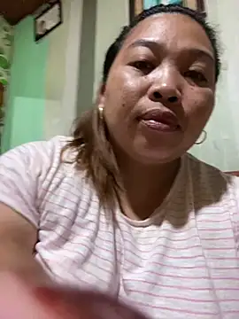 Snapshot of Sweet_fatty18 chatting on January 4, 2025, 9:52 pm Sweet fatty18 online show from January 4, 2025, 9:52 pm