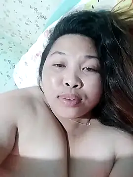 Snapshot of Sweet_fatty18 chatting on March 5, 2025, 8:21 am Sweet fatty18 online show from March 5, 2025, 8:21 am