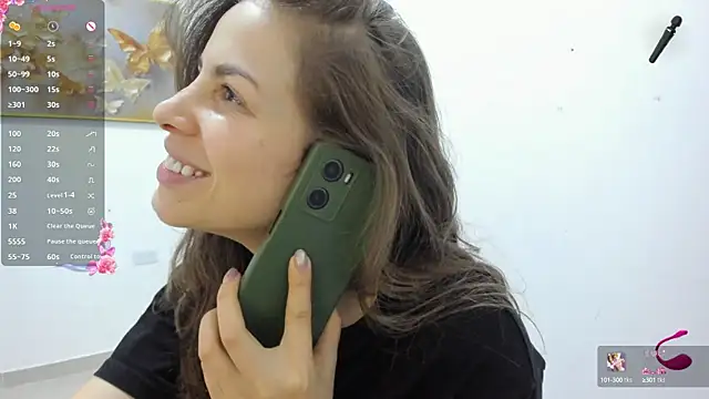 Snapshot of jessyegoldenn chatting on September 12, 2025, 12:11 am jessyegoldenn online show from September 12, 2025, 12:11 am