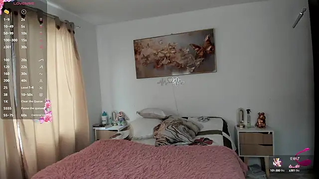 Snapshot of jessyegoldenn chatting on March 6, 2025, 12:19 pm jessyegoldenn online show from March 6, 2025, 12:19 pm