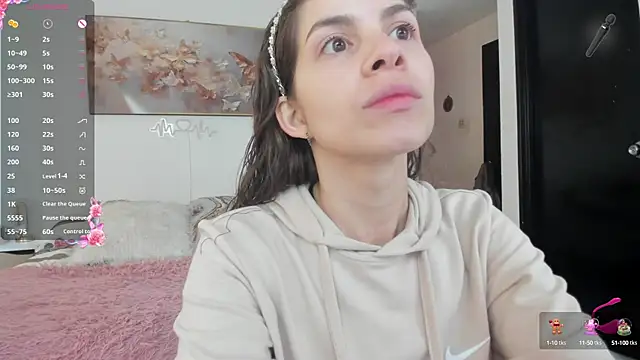 Snapshot of jessyegoldenn chatting on March 7, 2025, 7:16 pm jessyegoldenn online show from March 7, 2025, 7:16 pm