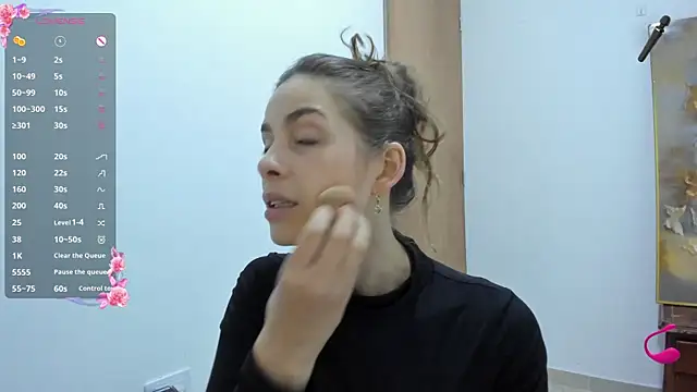 Snapshot of jessyegoldenn chatting on November 20, 2025, 9:25 pm jessyegoldenn online show from November 20, 2025, 9:25 pm