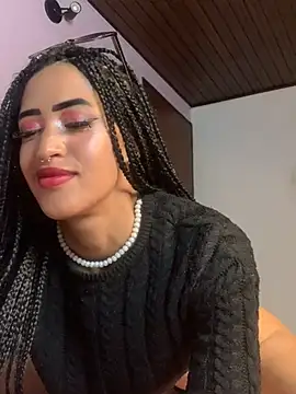 MichelleDiaz Pink online show from March 3, 2025, 5:26 am