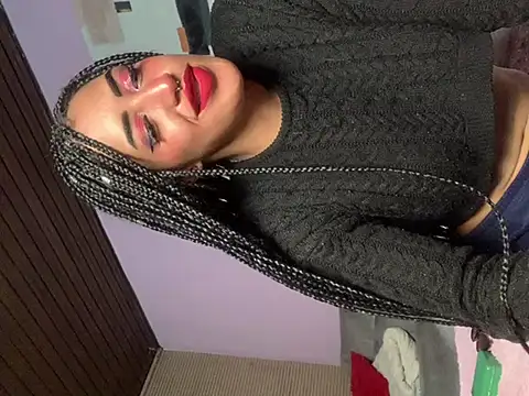 MichelleDiaz Pink online show from March 3, 2025, 8:41 am