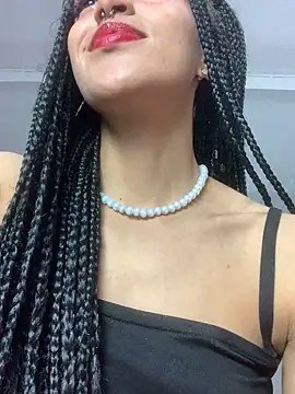 MichelleDiaz Pink online show from March 6, 2025, 3:35 am