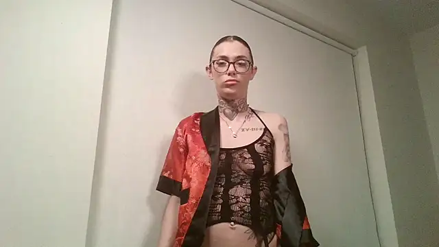 Snapshot of bbluexox chatting on March 1, 2025, 9:15 pm bbluexox online show from March 1, 2025, 9:15 pm