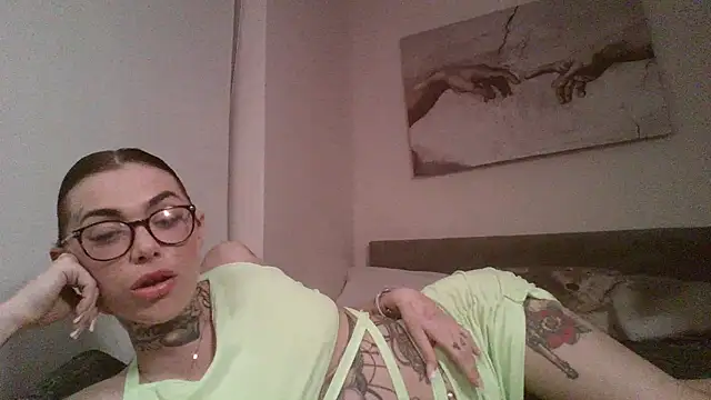 Snapshot of bbluexox chatting on March 7, 2025, 9:27 pm bbluexox online show from March 7, 2025, 9:27 pm