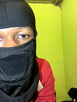 BttmGuy01 online show from December 13, 2025, 8:04 pm