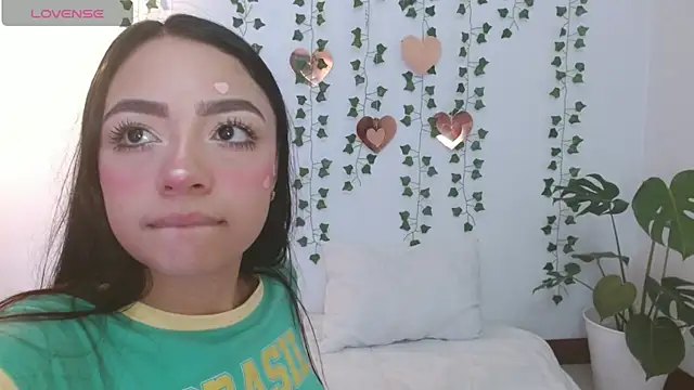 hellokitty  valery online show from April 15, 2026, 1:00 am