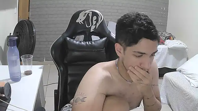 Snapshot of brancooodonto chatting on October 8, 2025, 3:19 am brancooodonto online show from October 8, 2025, 3:19 am