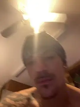 Polaroid White online show from November 3, 2025, 7:17 pm